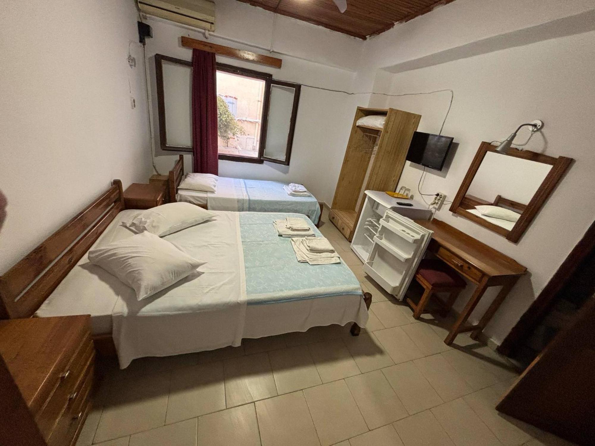 Stelios Rooms To Rent Chania  Exterior photo